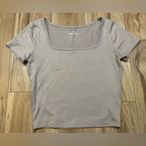 Hollister Beige Brown Taupe Crop Top Made with Love Size Small Gently Used